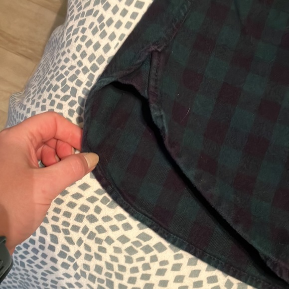 EUC Gap Men’s 100% Cotton Flannel Shirt - Picture 7 of 7